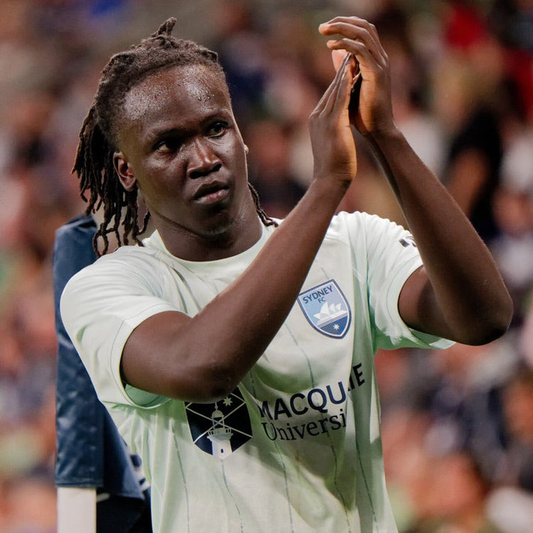 Akol Akon