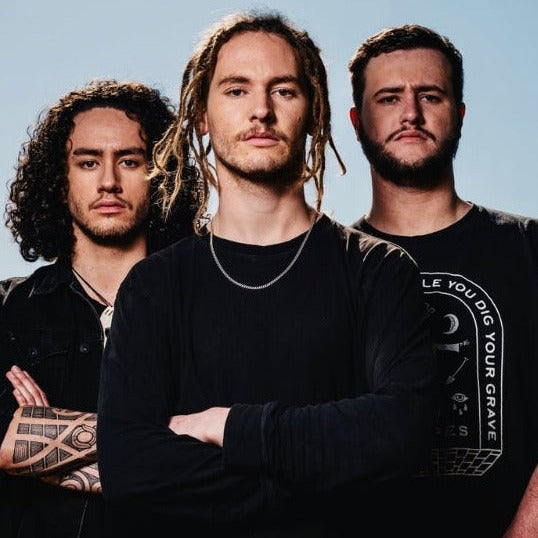Alien Weaponry